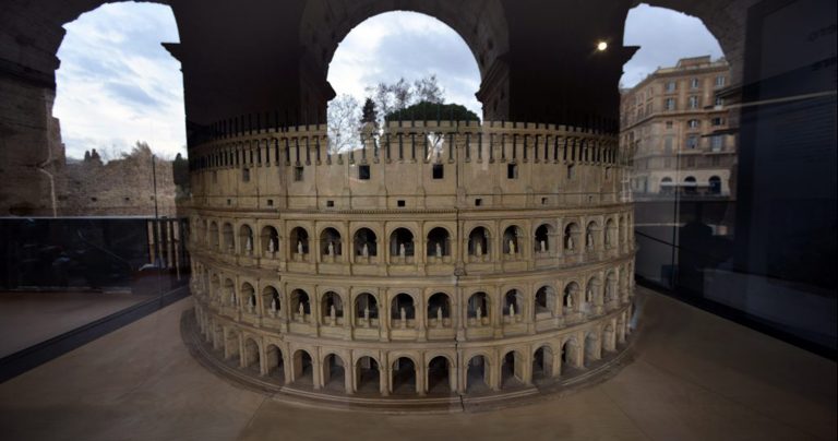 “The Colosseum tells its story”: the never-ending story of an icon between archaeology, videos, and Oriental languages