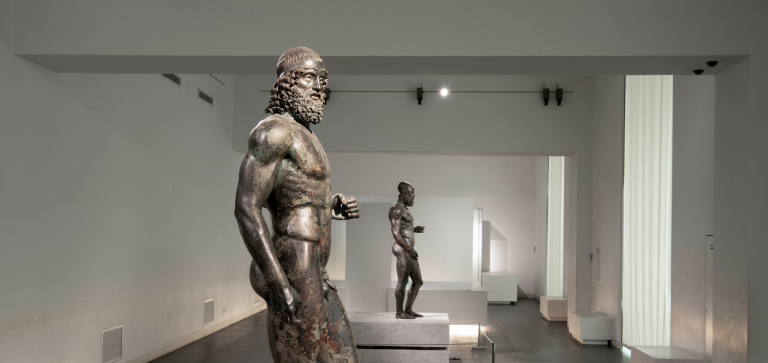 1972-2022 The 50th anniversary of the discovery of the Riace Bronzes. A color reconstruction of the ancient sculptures